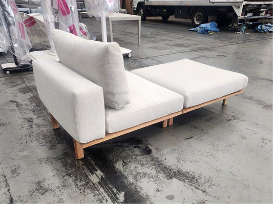 Addis Daybed with Teak Base