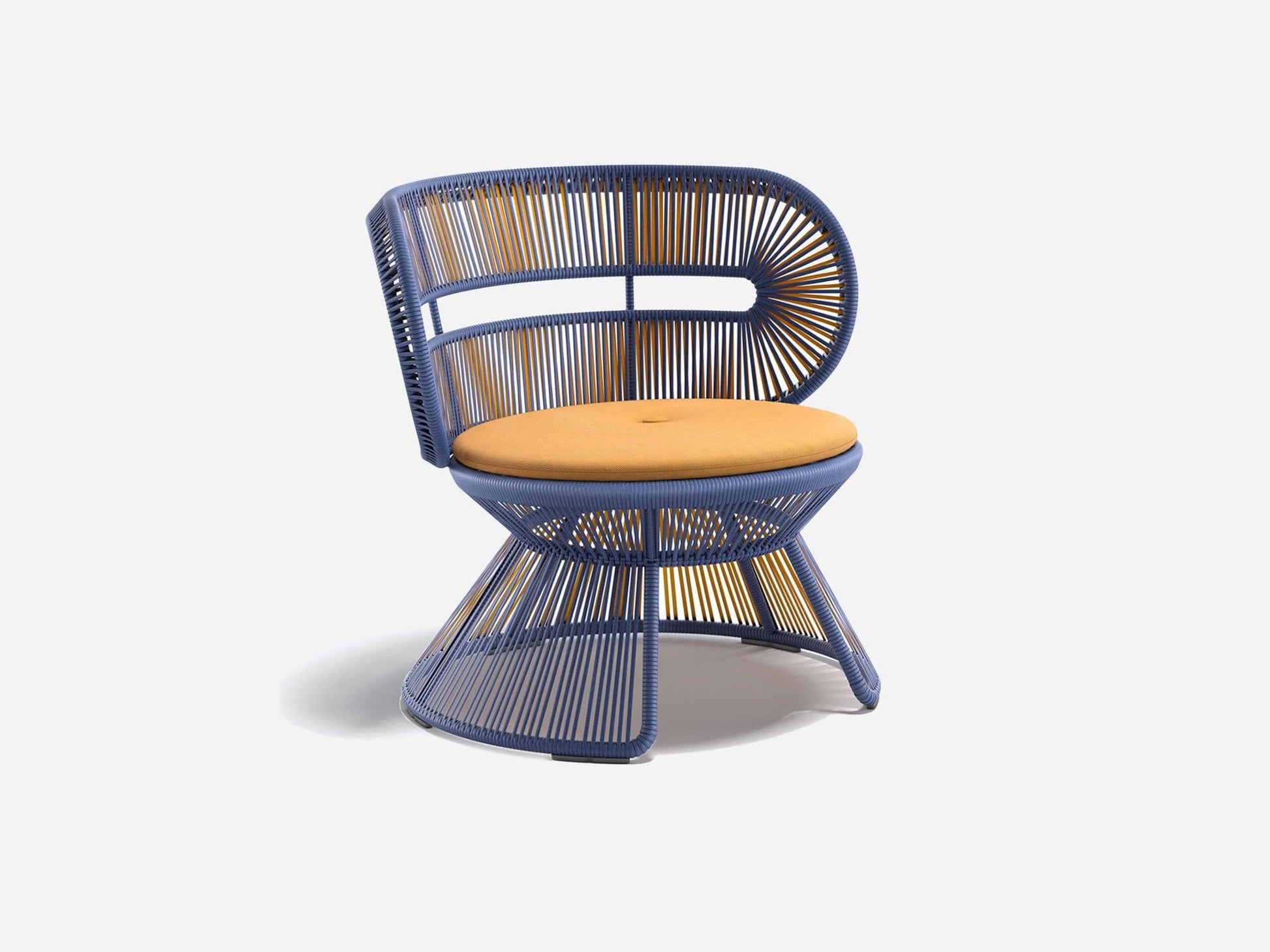 CIRQL NU Lounge Chair Central Base - Outdoor Furniture