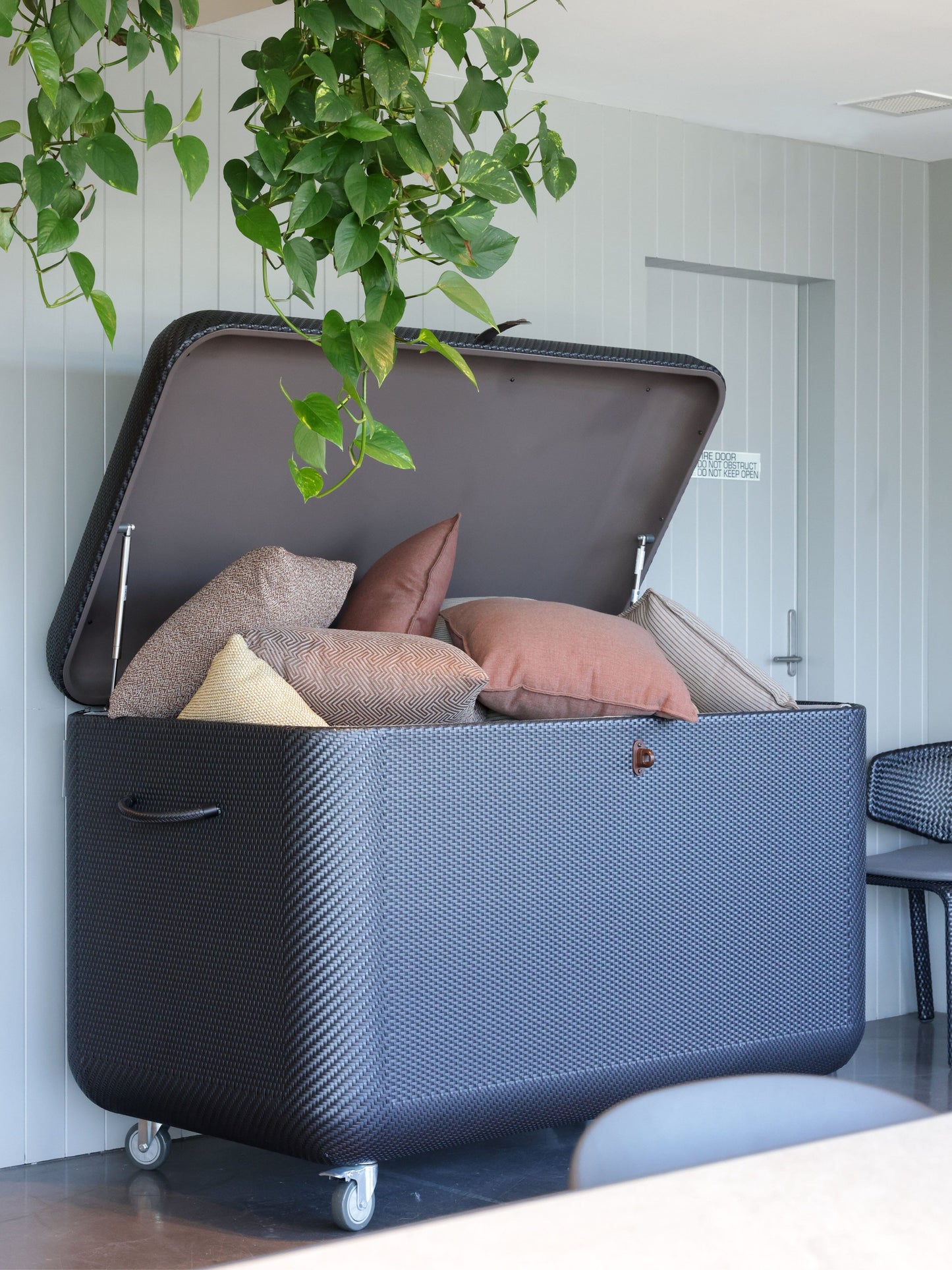 LA MALLE Cushion Trunk 40% Off Outdoor Furniture DEDON