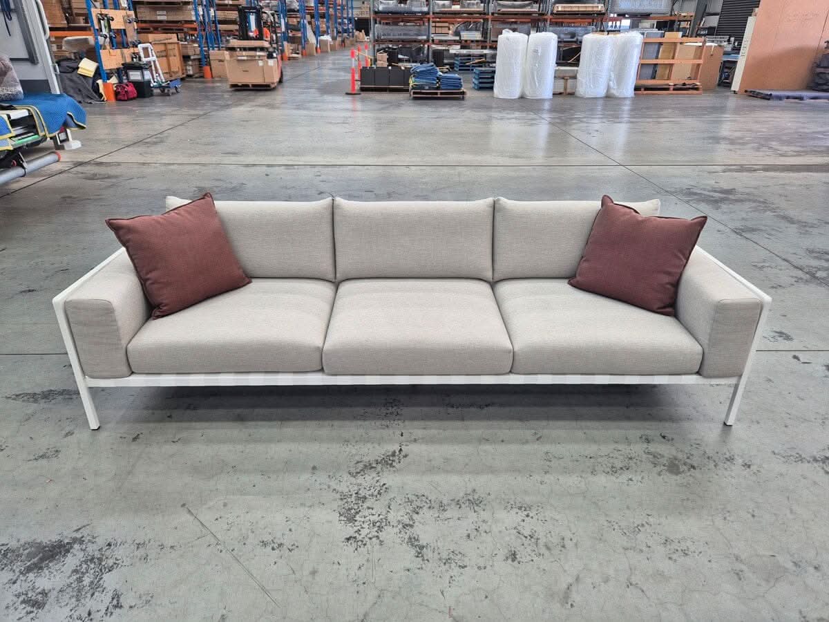 Natal Alu 3-Seater Sofa in White Outdoor Furniture Tribu