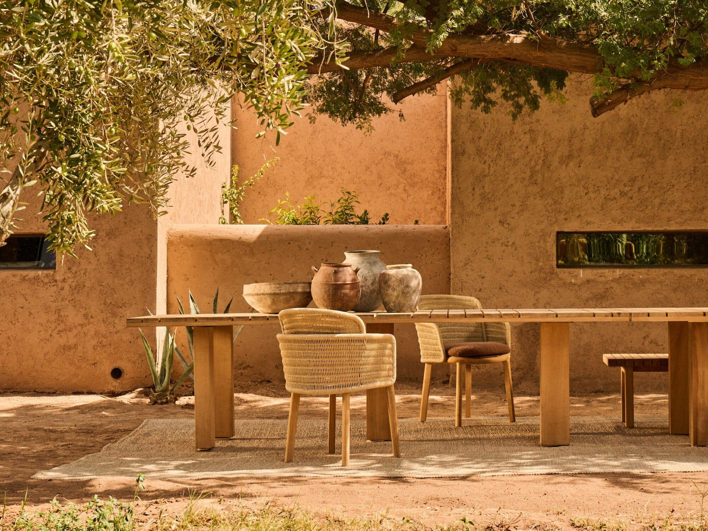 Suro Dining Table - Outdoor Furniture