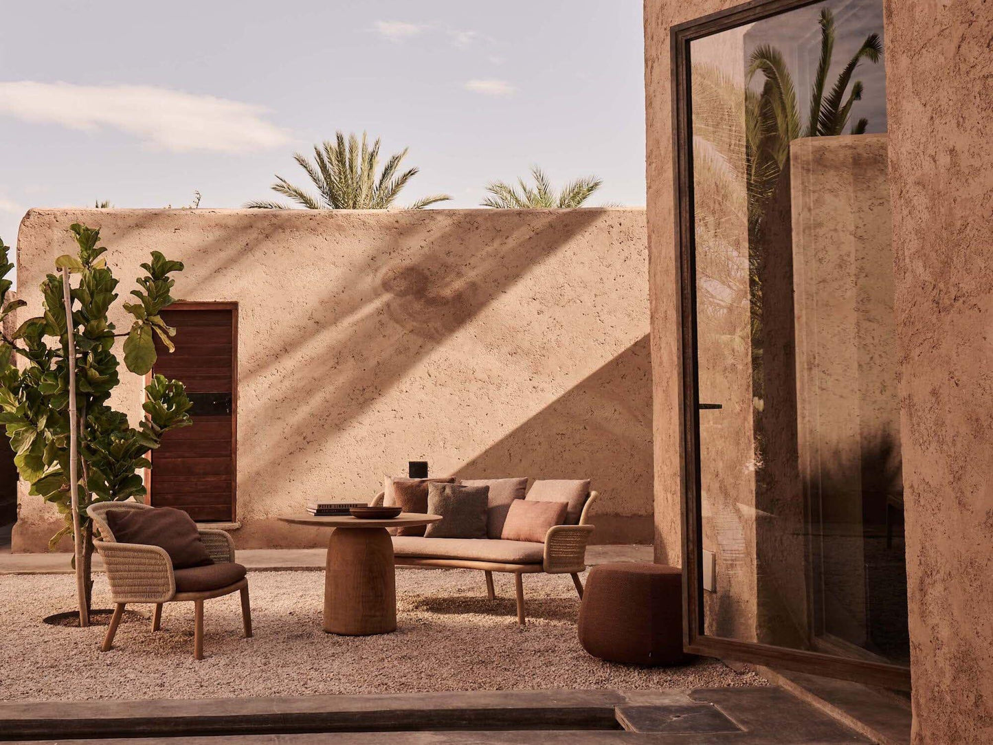 Suro Lounge Chair - Outdoor Furniture
