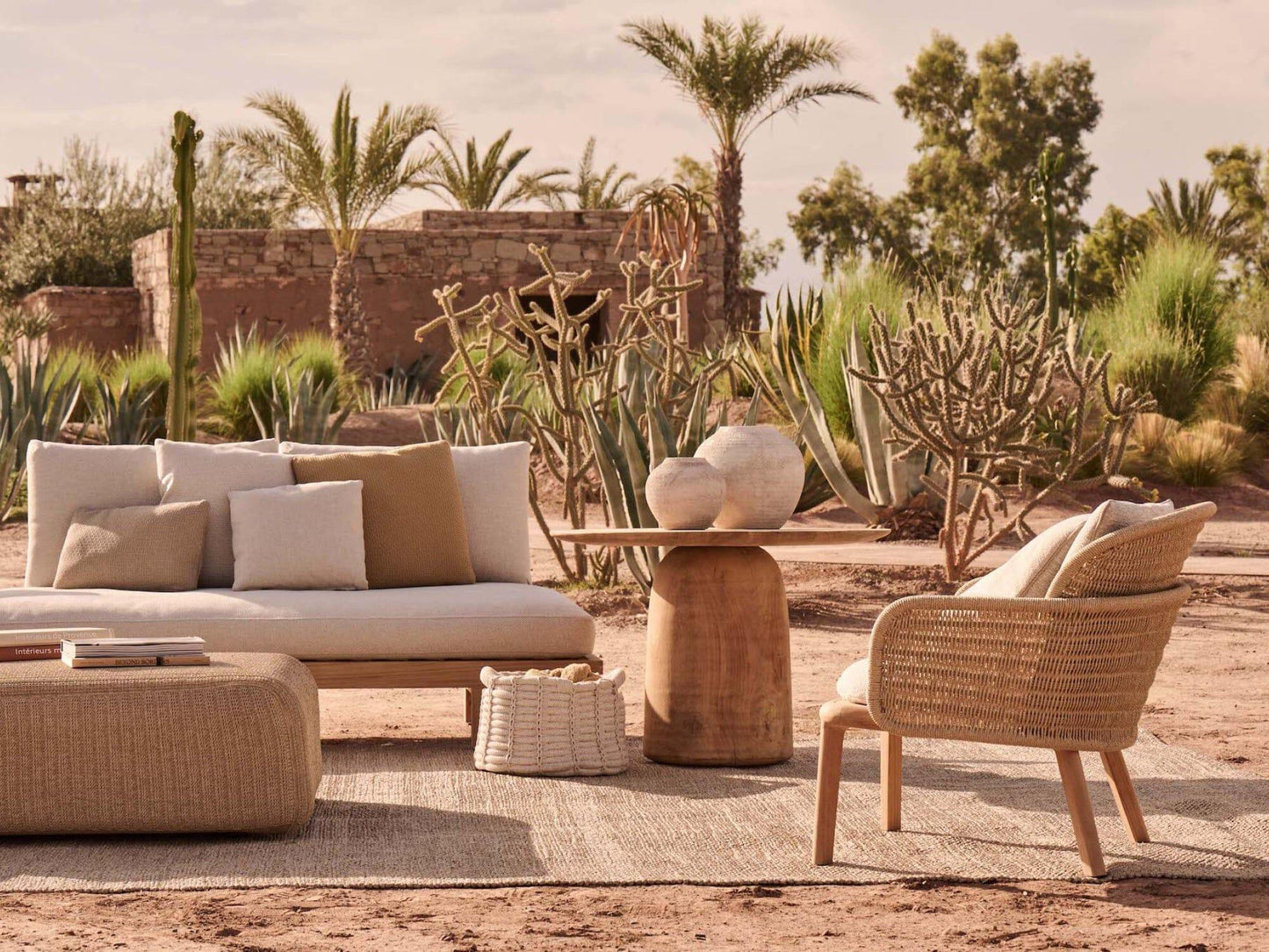 Suro Lounge Chair - Outdoor Furniture