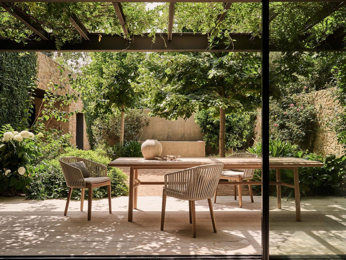 Ukiyo Dining Table - Outdoor Furniture