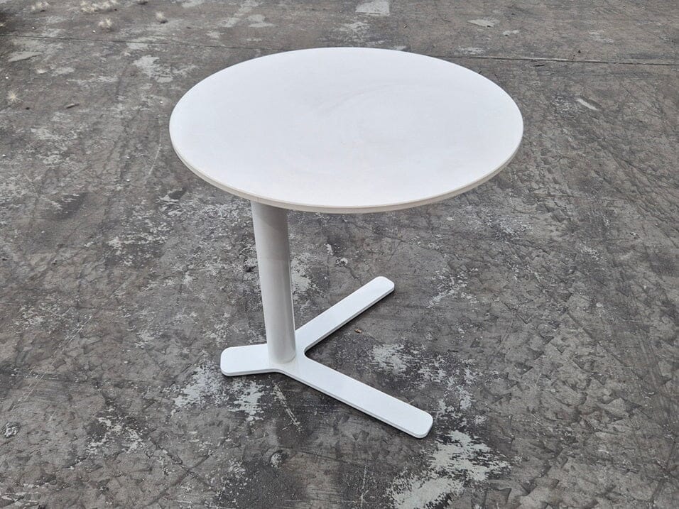 Yo Side Table in White Indoor Furniture Lapalma