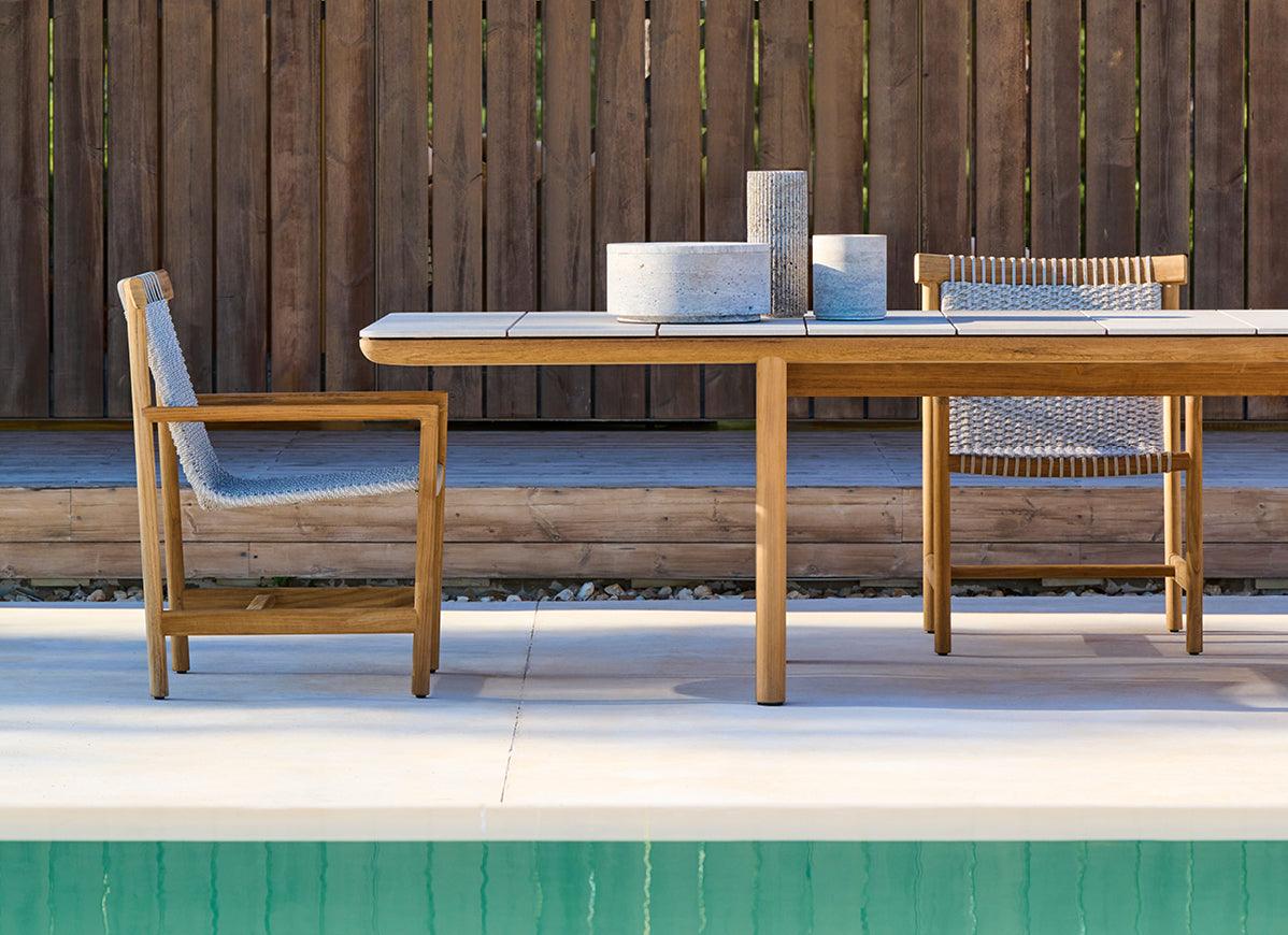Amanu Table - Outdoor Furniture