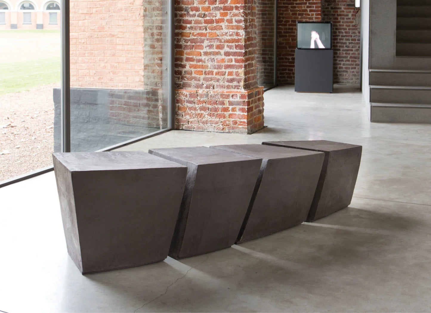 BL180 - Outdoor Furniture