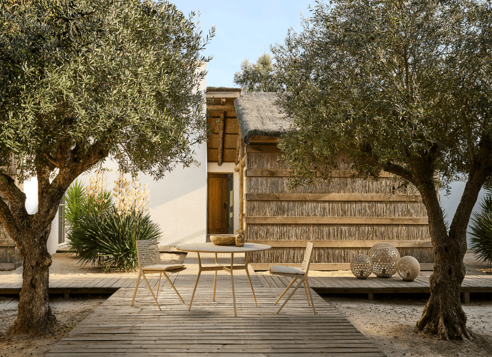 Branch 125cm Round Tables - Outdoor Furniture