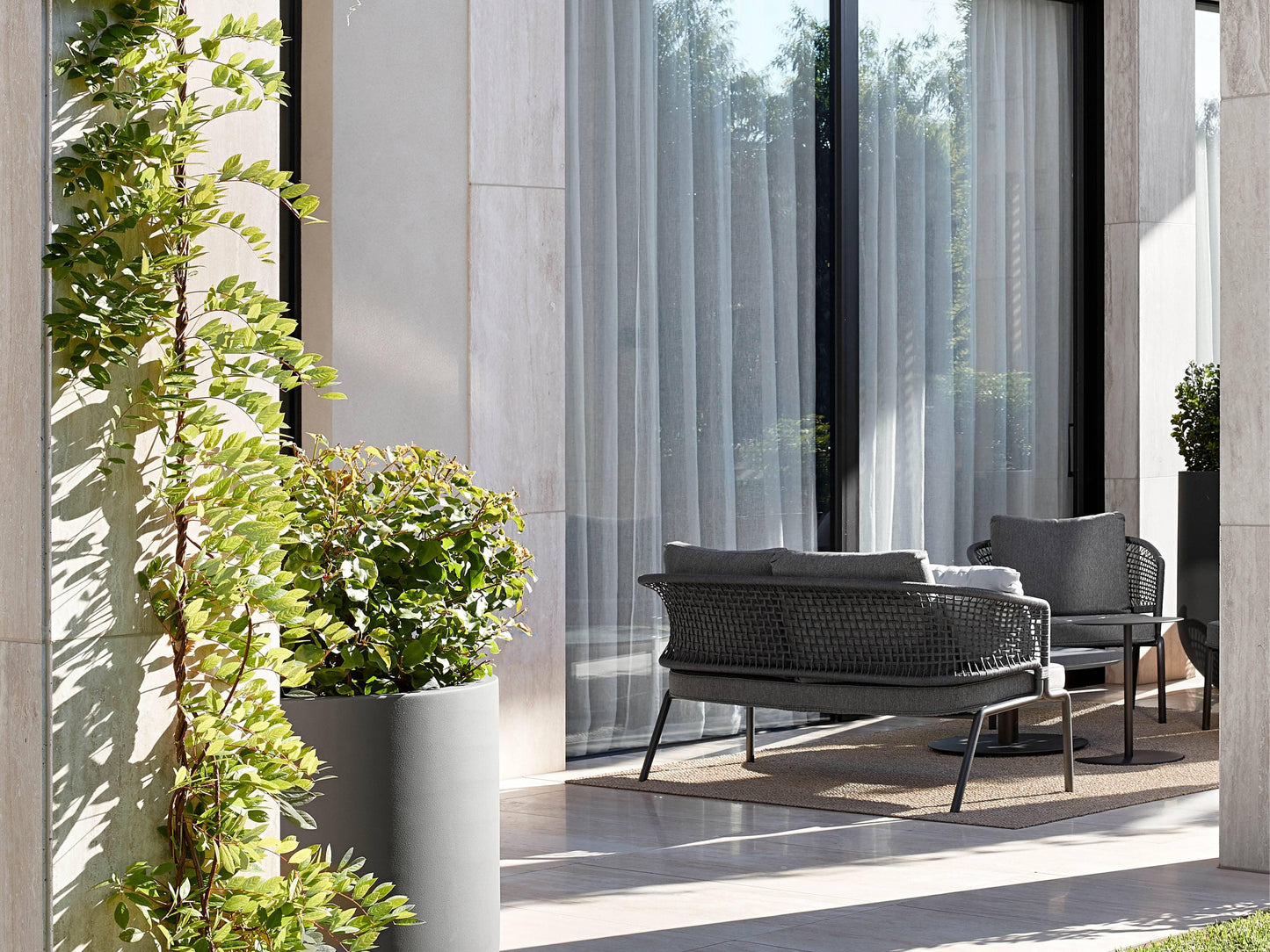 Contour Club Chair - Outdoor Furniture