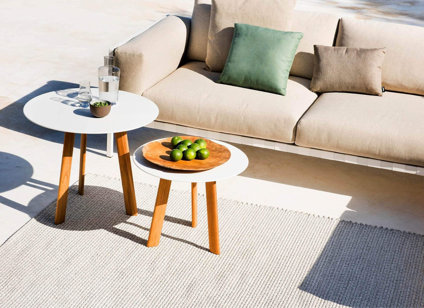 Ile Side Table 20% Off - Outdoor Furniture