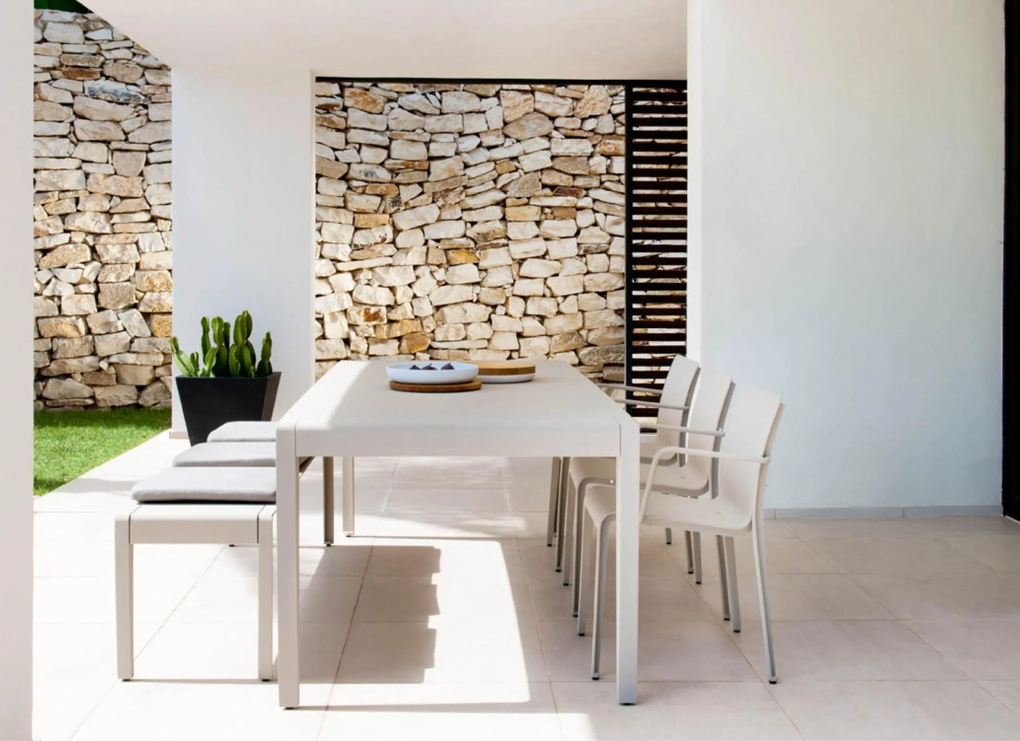 Mirthe Tables - Outdoor Furniture