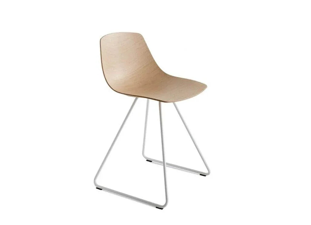 Miunn Chairs in Oak - Indoor Furniture