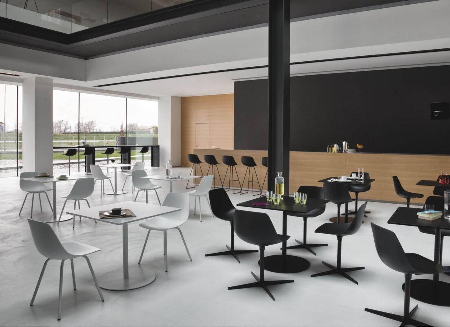 Miunn Chairs in White Indoor Furniture Lapalma