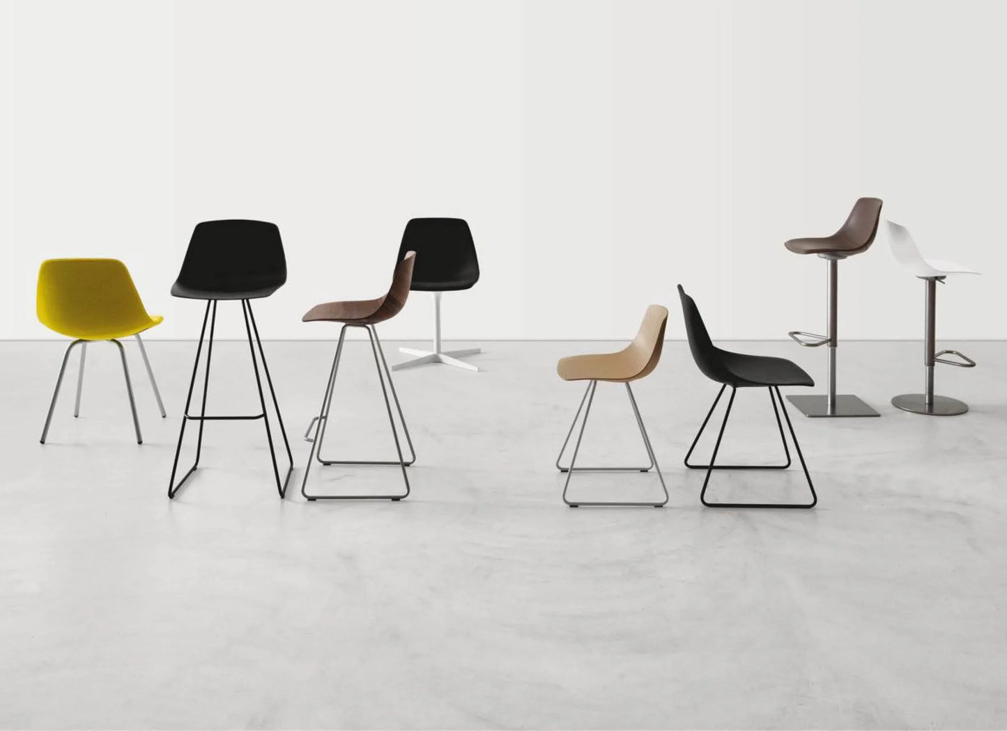 Miunn Stool with Swivel Base - Indoor Furniture