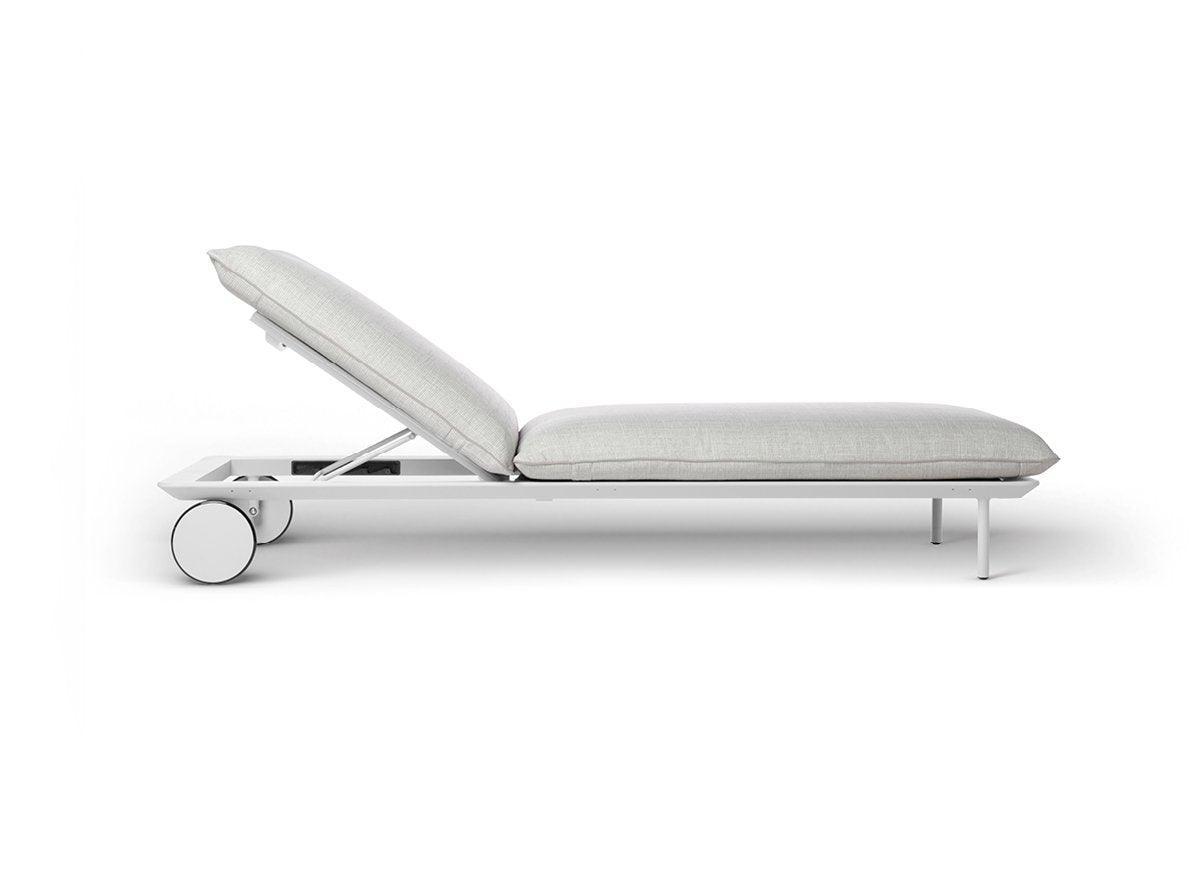 Senja Lounger - Outdoor Furniture