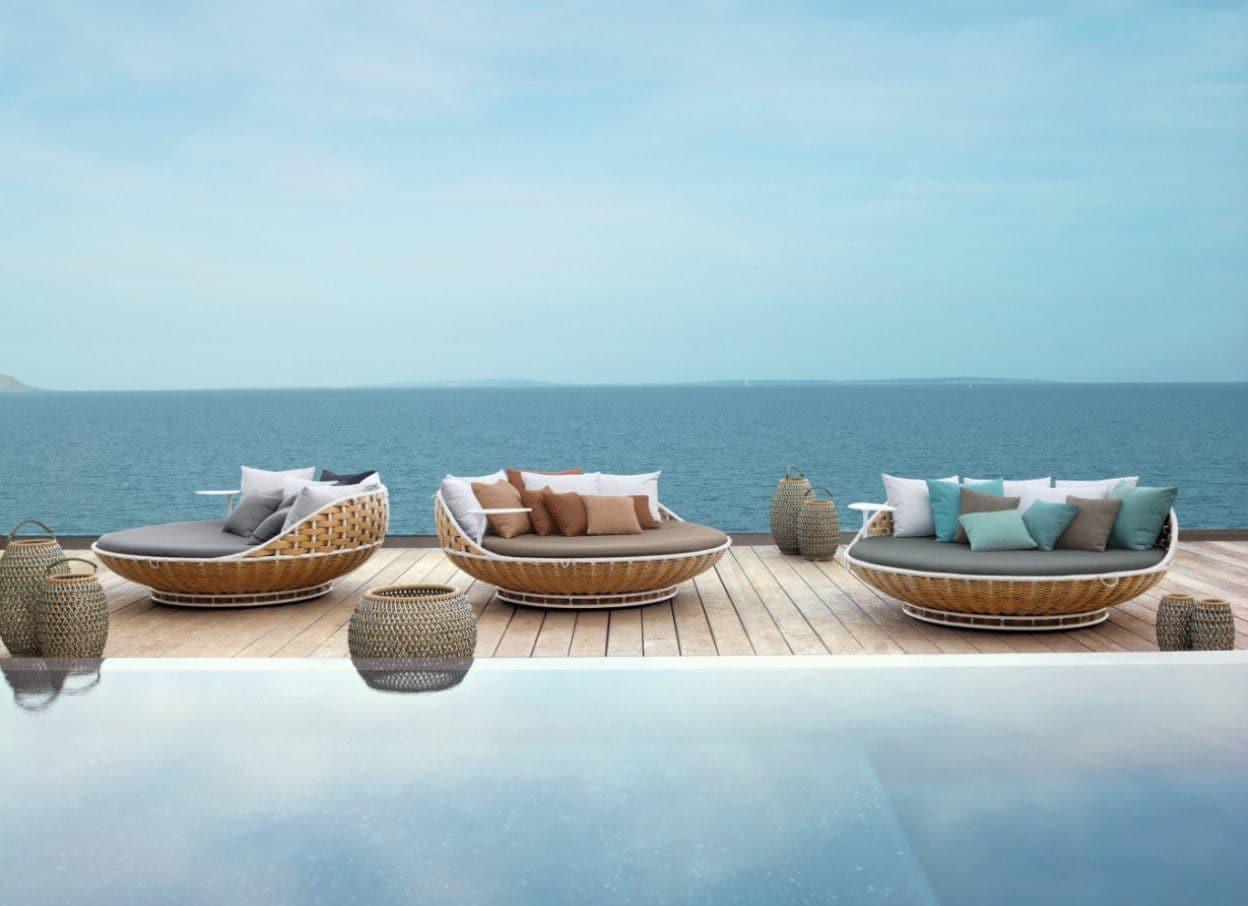 SWINGREST Standing Lounger - Outdoor Furniture