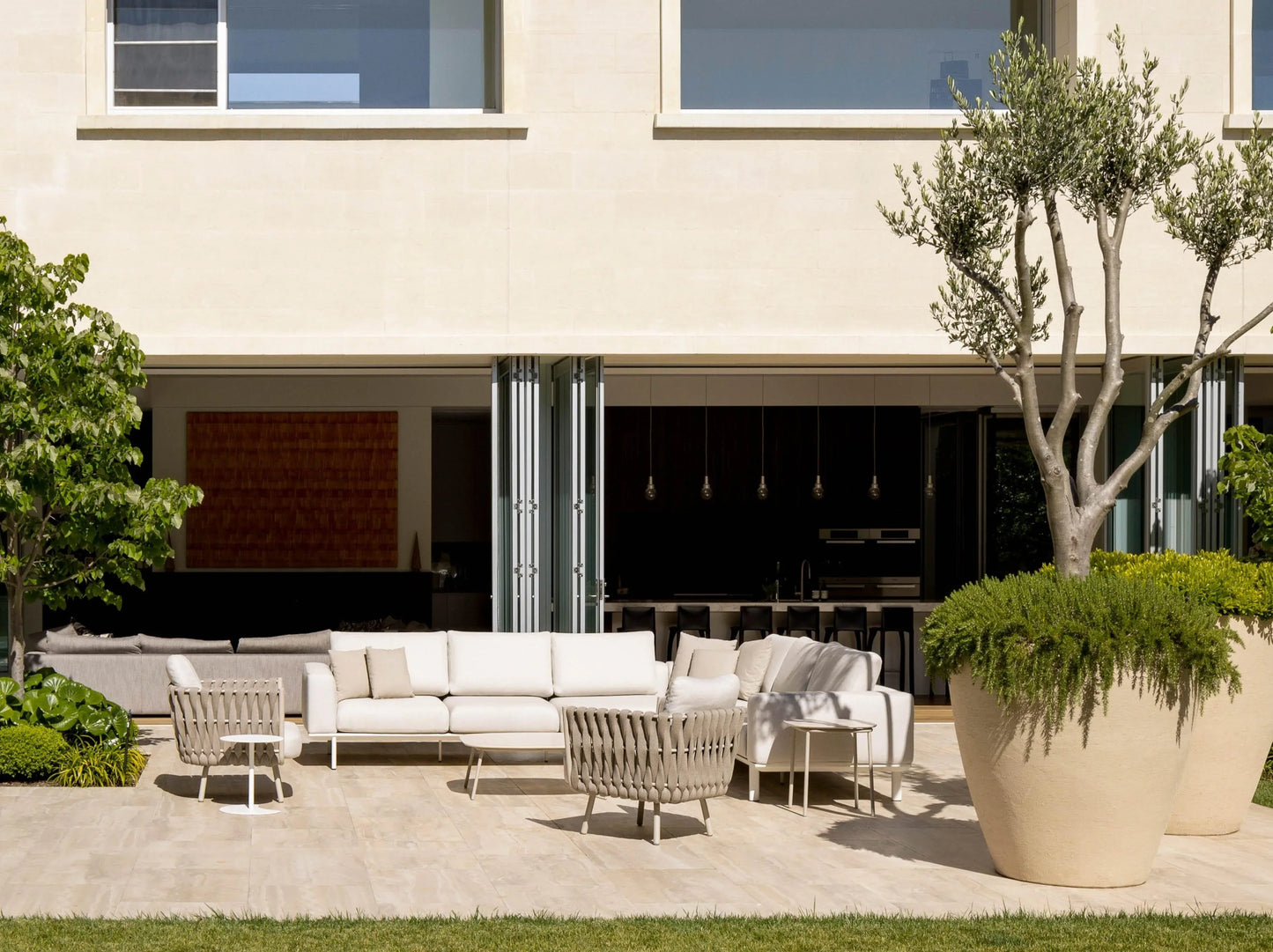 Tosca Lounge Chair - Outdoor Furniture