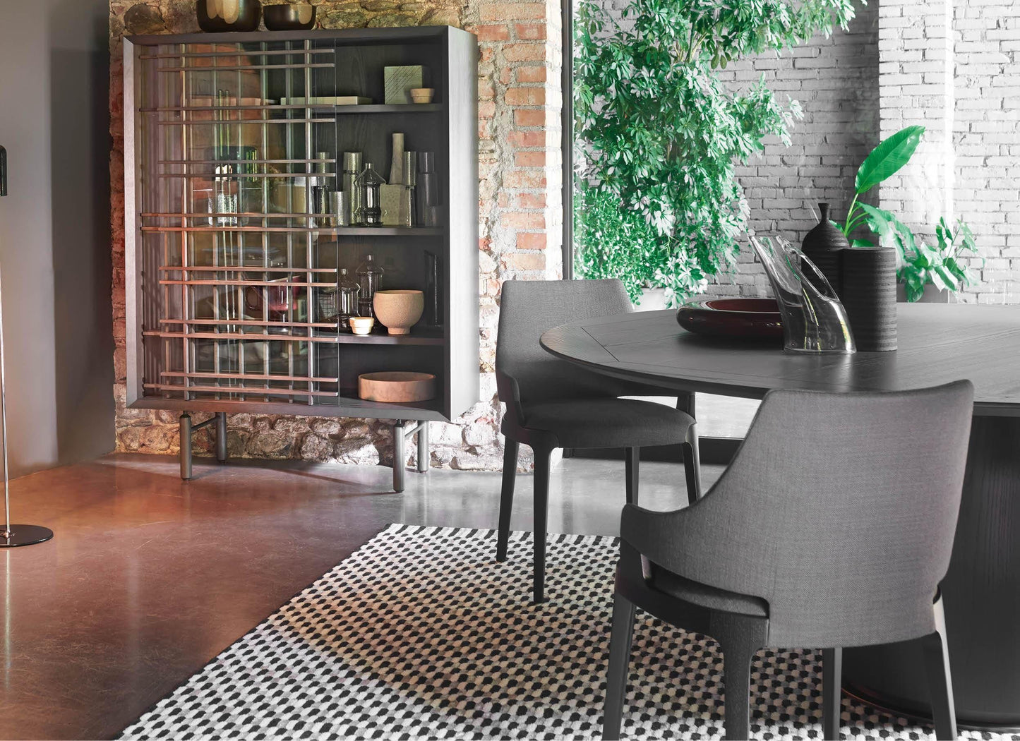Velis Chair - Indoor Furniture