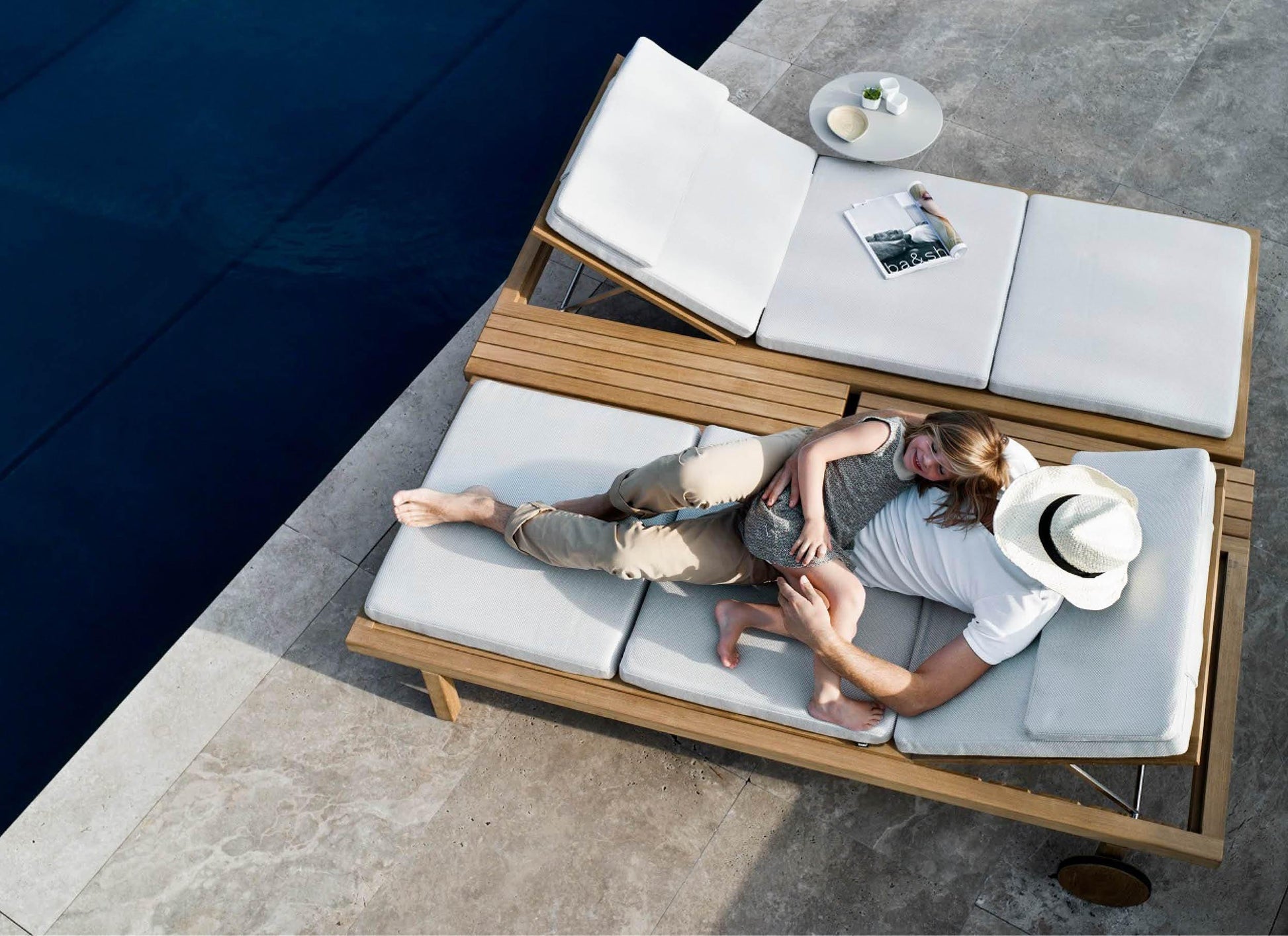Vis a Vis Lounger - Outdoor Furniture