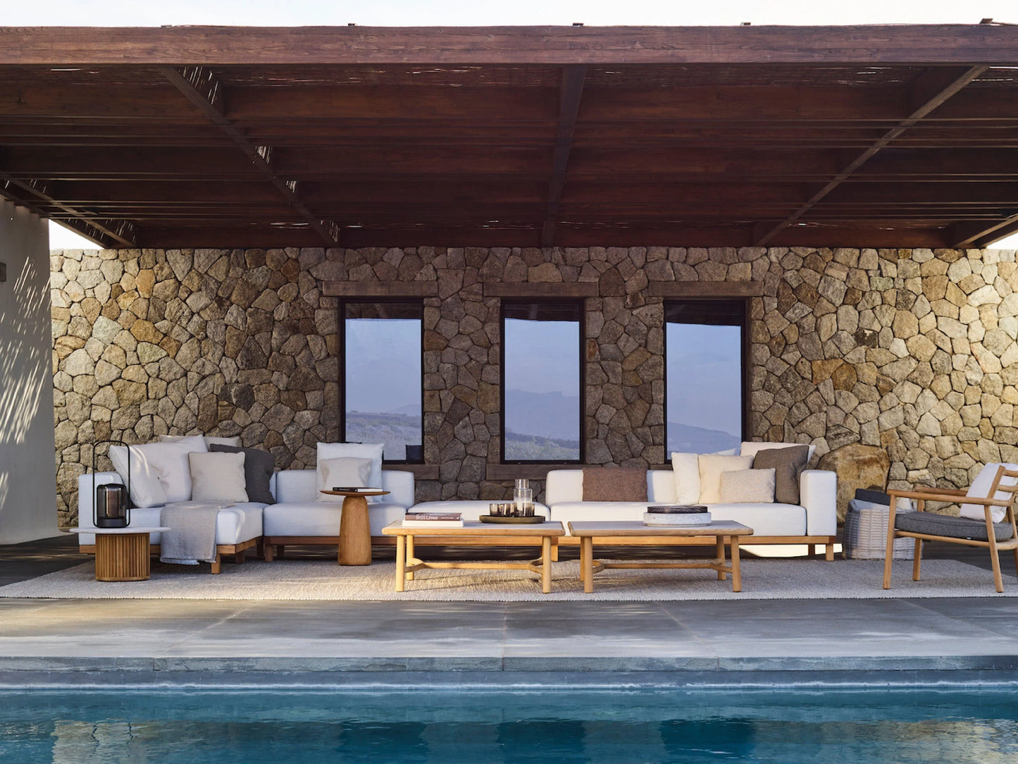 Vis a Vis Sofa - Outdoor Furniture