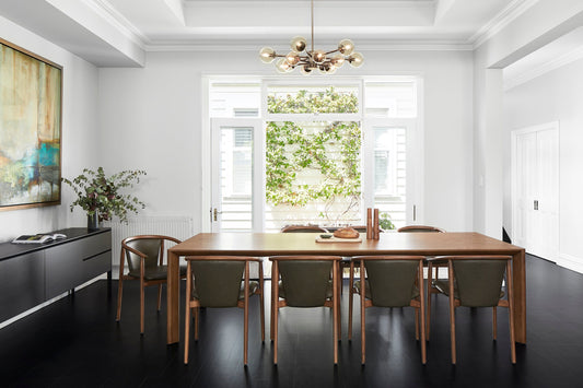 Gather, Celebrate and Entertain In a Minimalist Dining Space