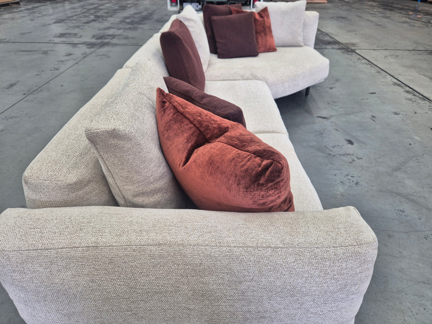 Feathertop Sofa in Lucca Linen