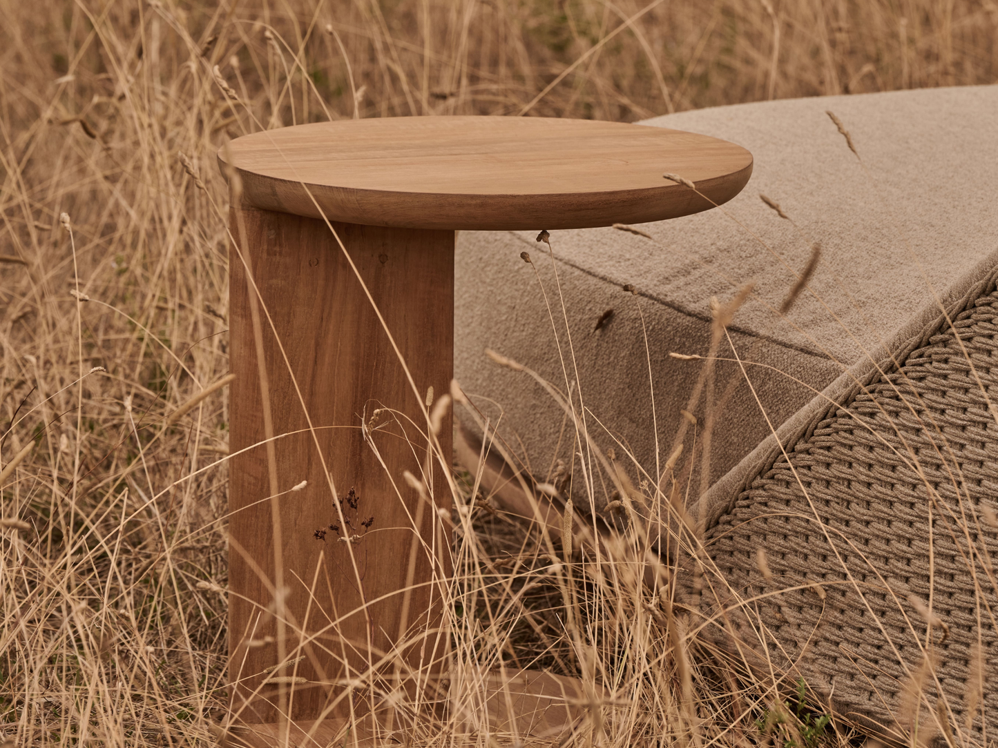 Amanu Side Table