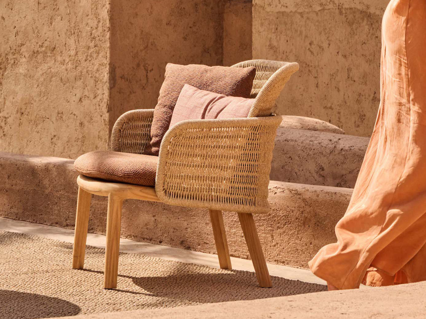 Suro Lounge Chair