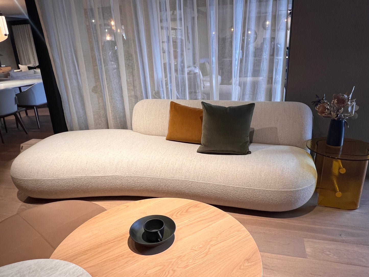 Jade Sofa in Dolly Avorio