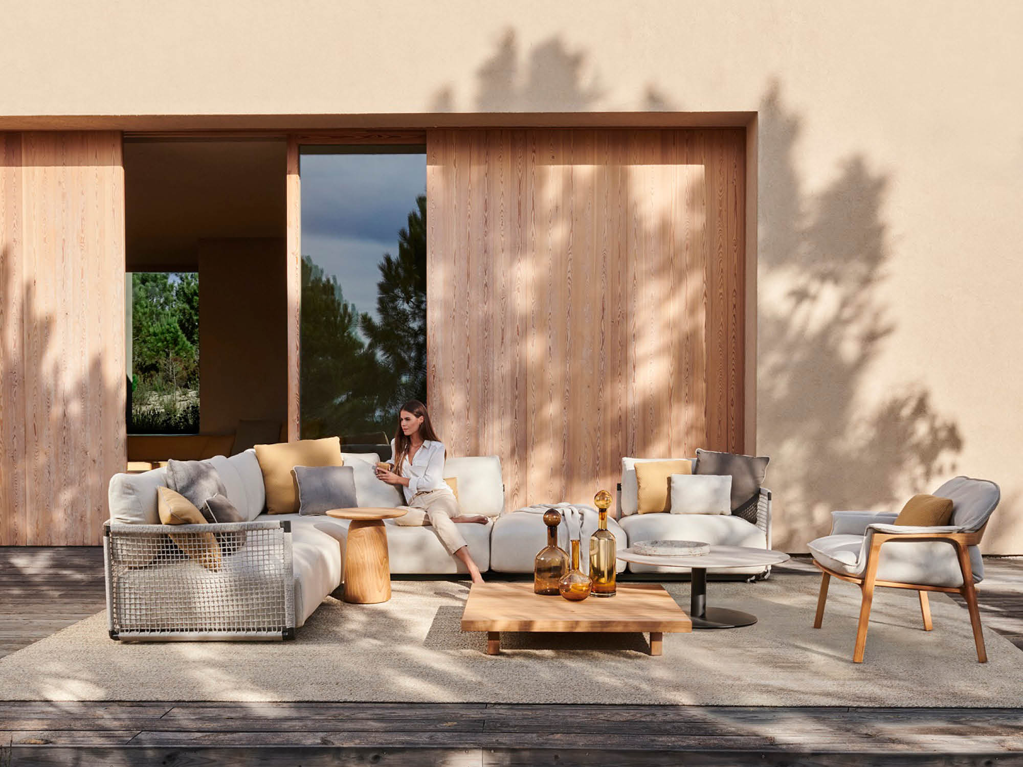 Outdoor comfy couch sale