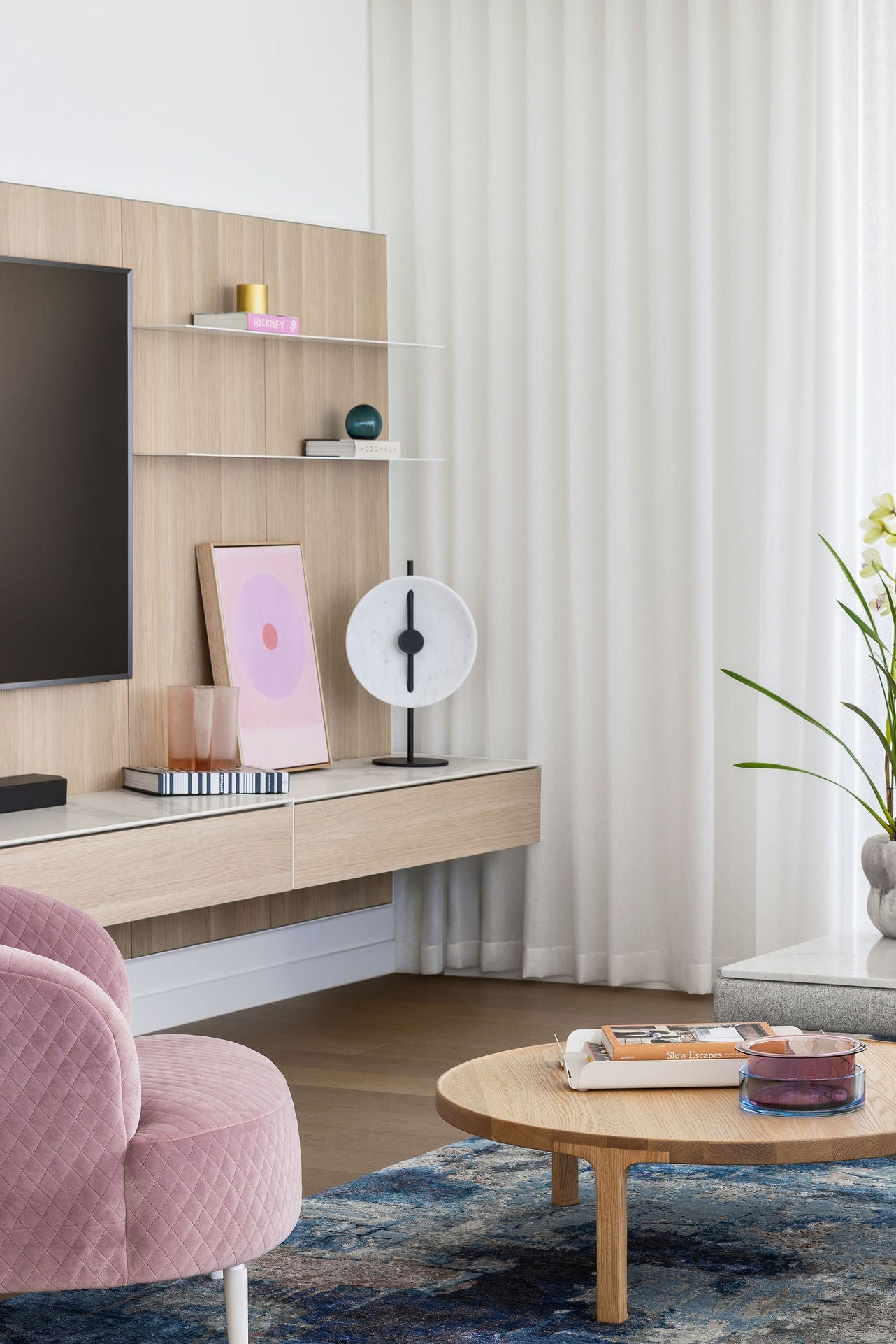 Frame Living System