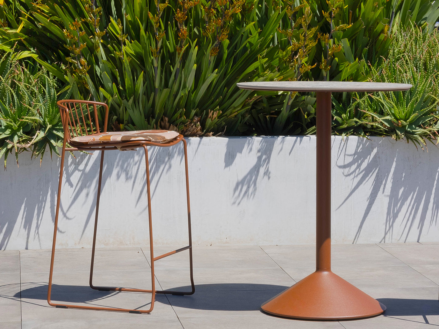 Wye Bar Table