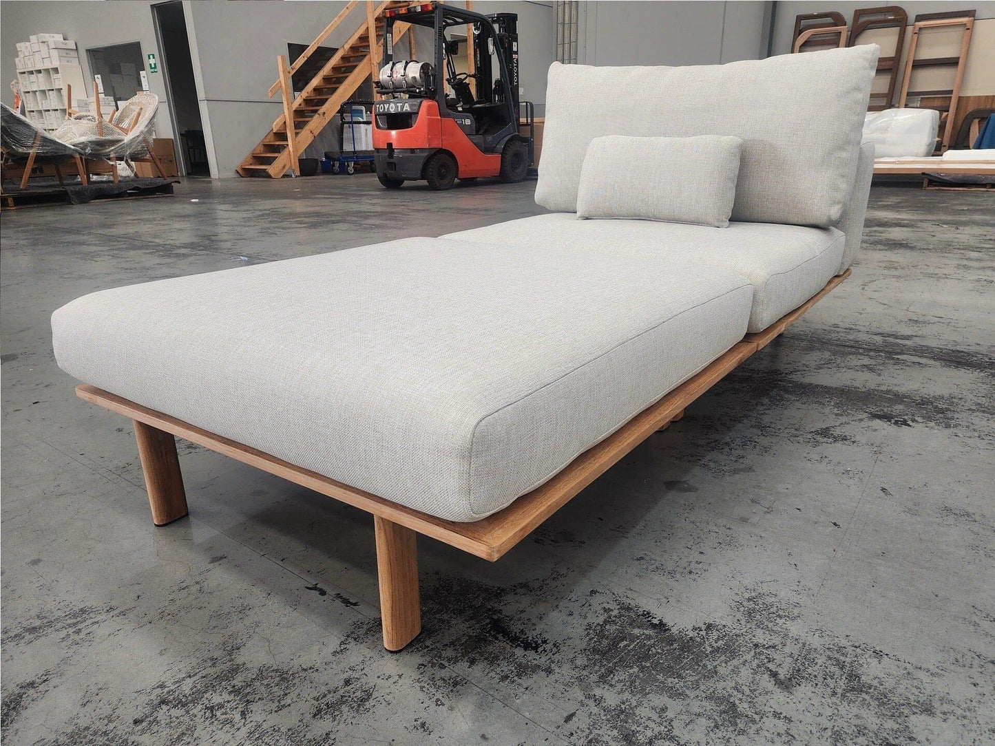 Addis Daybed with Teak Base - Outdoor Furniture