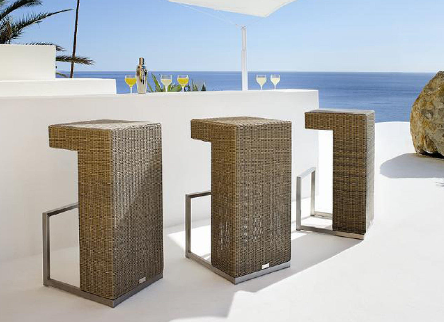Aspen Barstools in Camel Outdoor Furniture Manutti 