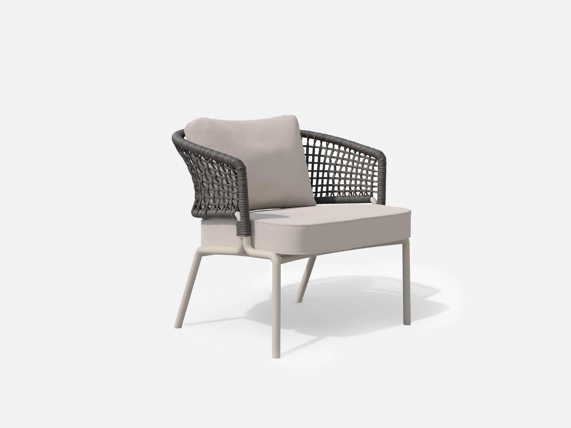 Contour Club Chair - Outdoor Furniture