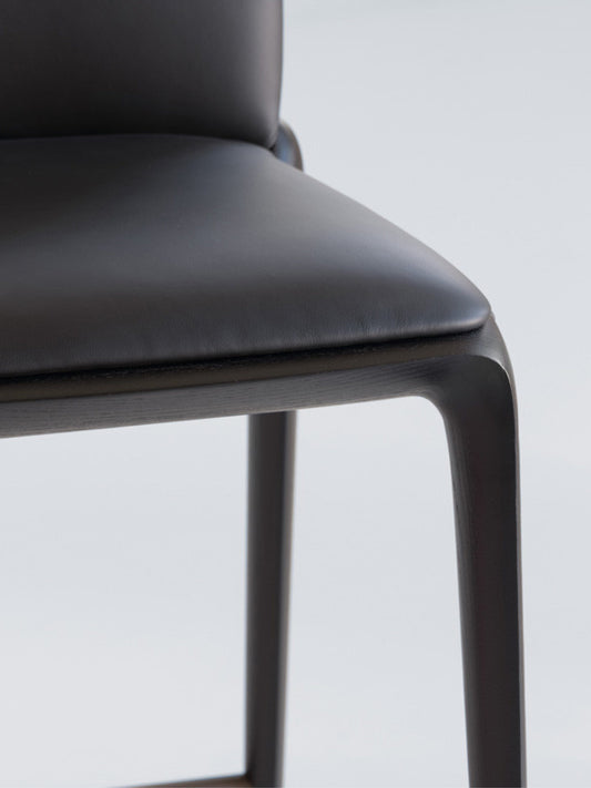 Hiru Barstool