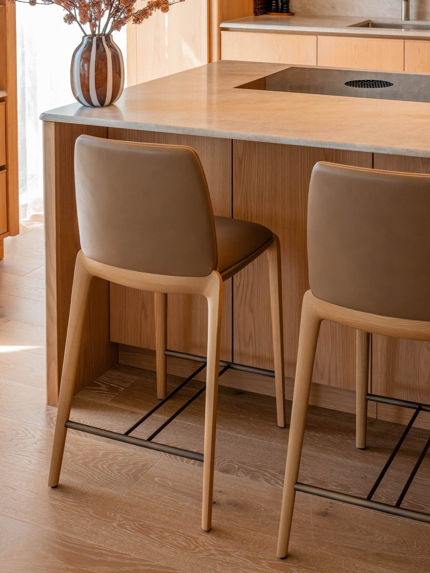 Hiru Barstool Indoor Furniture Potocco 