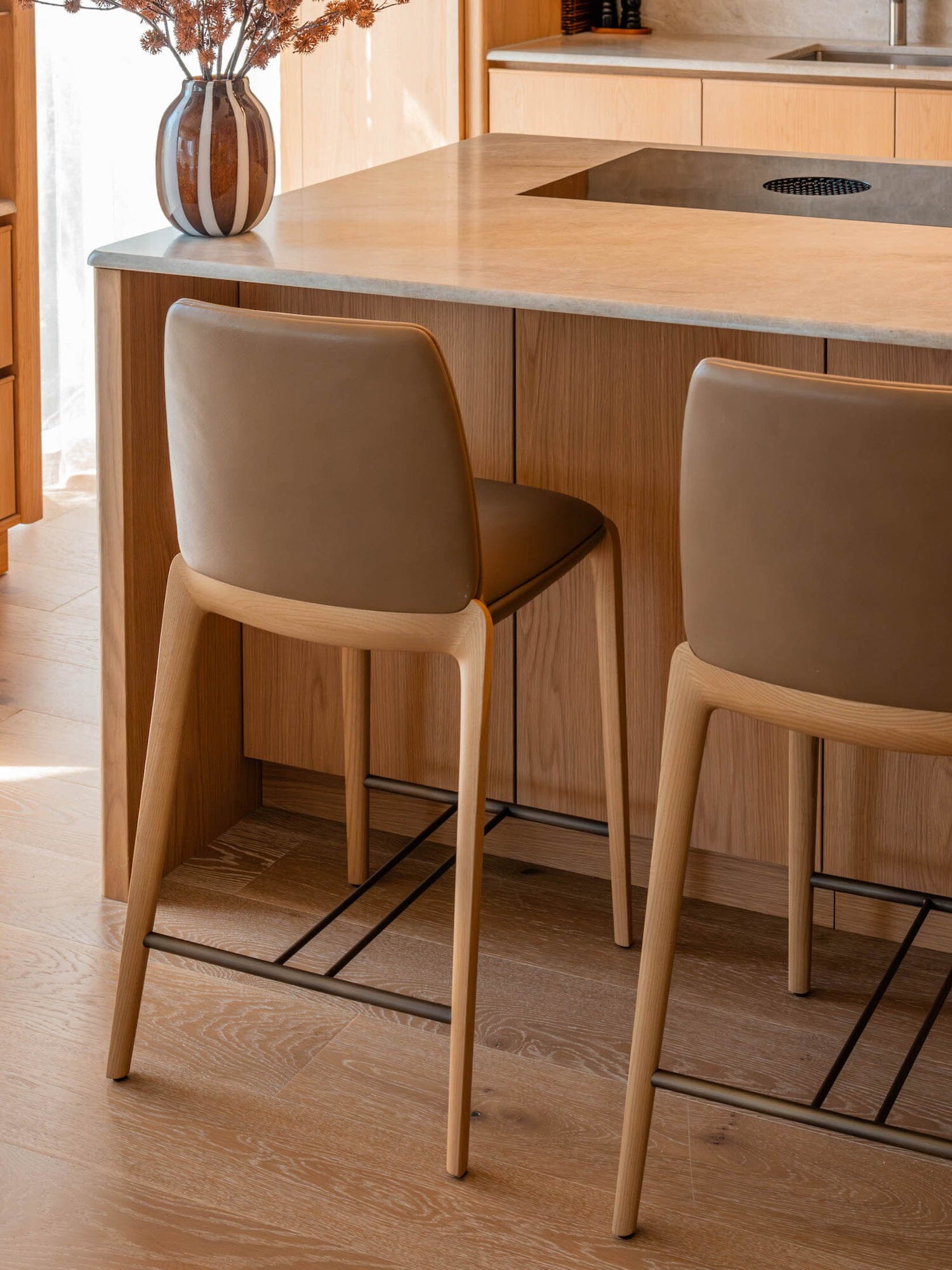 Hiru Barstool Indoor Furniture Potocco 