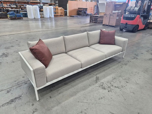Natal Alu 3-Seater Sofa in White