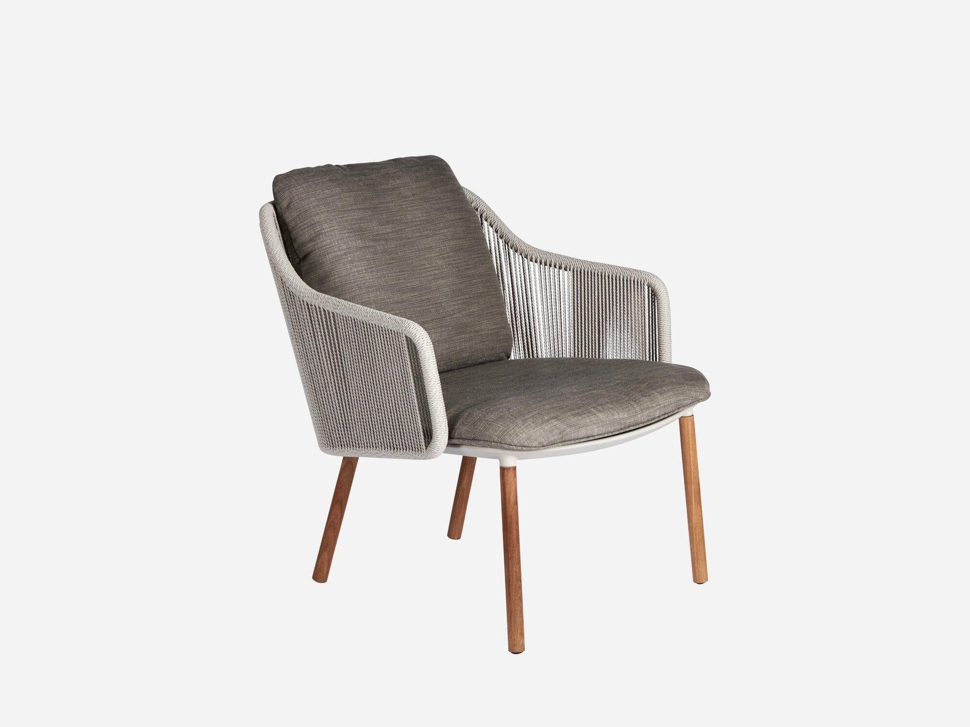 Senja Lounge Chair - Outdoor Furniture