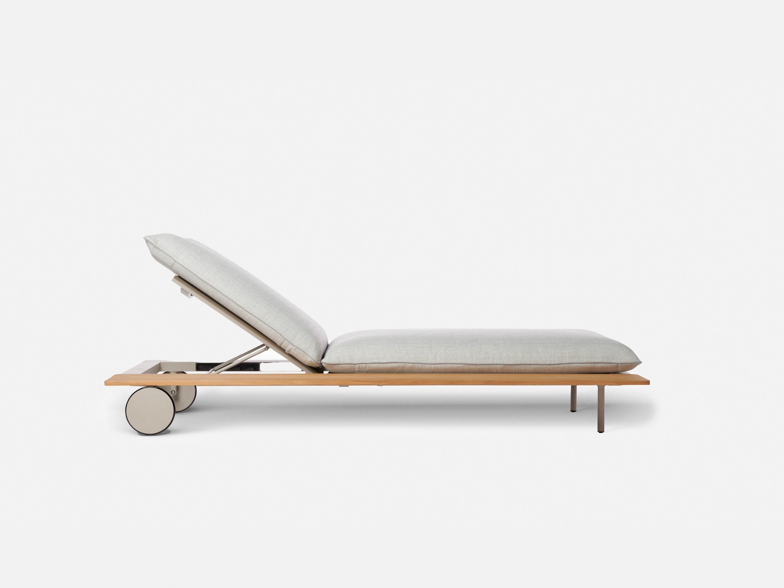Senja Lounger - Outdoor Furniture