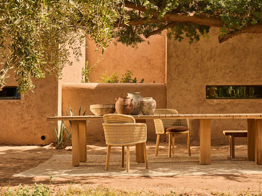 Suro Dining Table