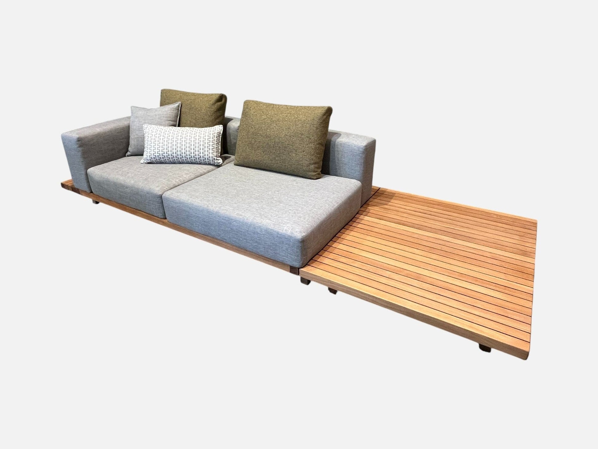 Vis a Vis Sofa in Knit Colorado Outdoor Furniture Tribu 