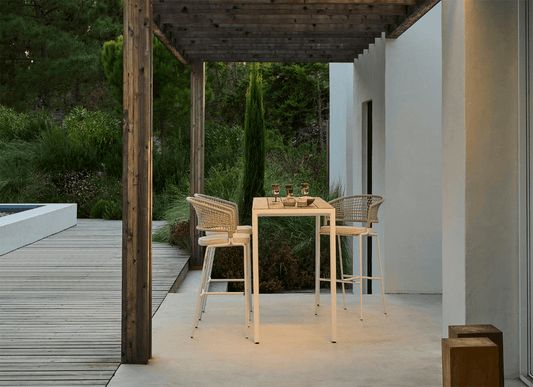 Contour Bar Chair